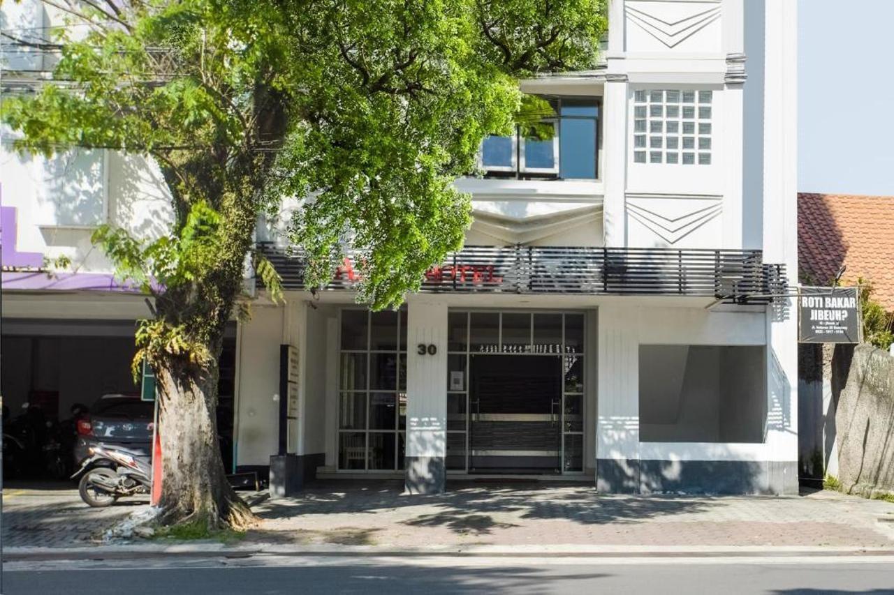 Gania Hotel Bandung Zewnętrze zdjęcie